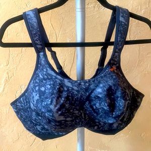 Brooks sports bra 40D